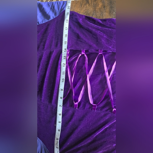 Purple Renaissance Fantasy Halloween Costume Size M/L - Picture 7 of 7